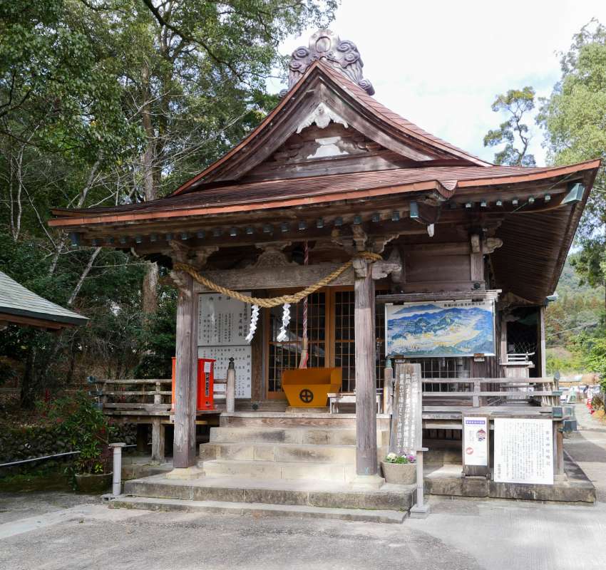 鹿児島県の紫尾神社の境内にある「神の湯」に行ってきました。