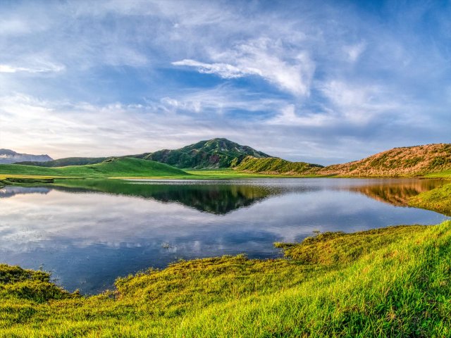 草千里ヶ浜の朝日